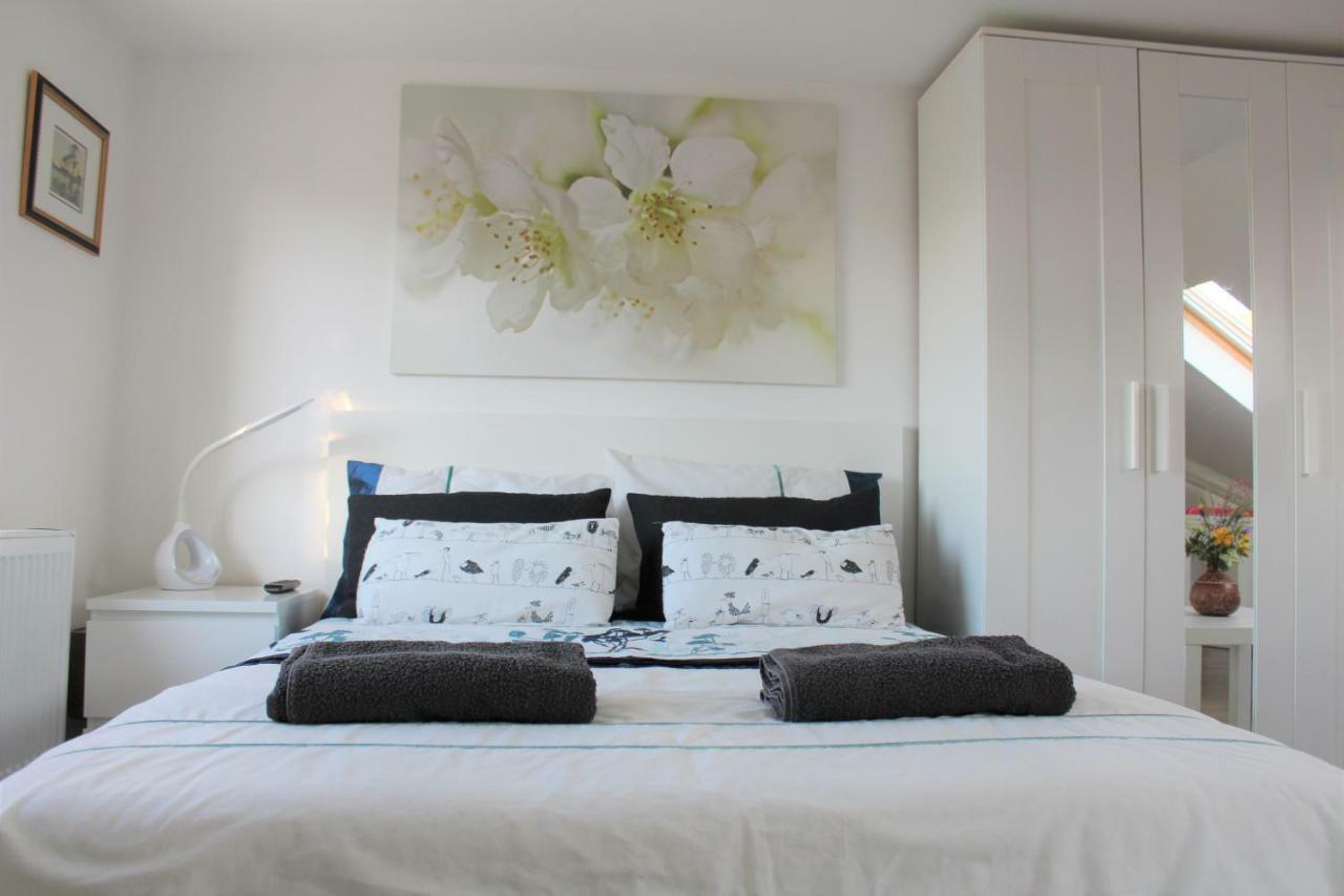 Jing'S Loft Converted Studio Edmonton Exterior foto